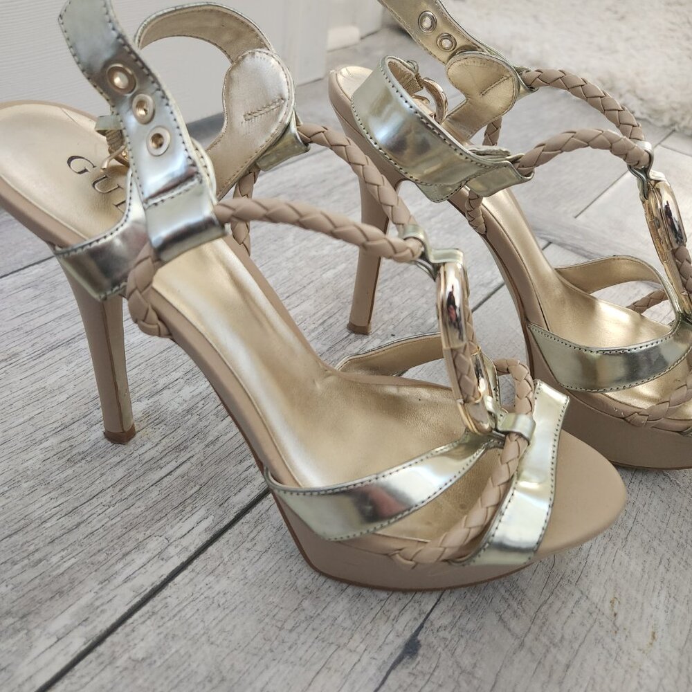 GUESS heals - Picture 2 of 3